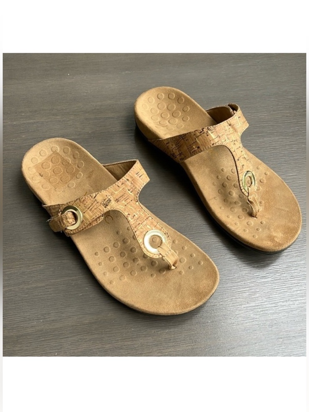 Vionic Lana Thong Sandals size 8